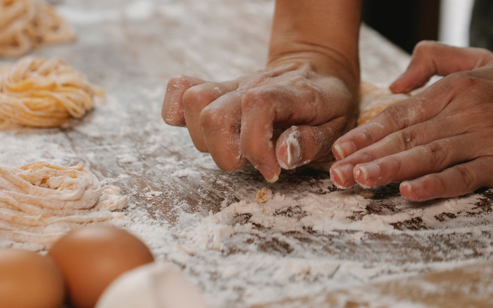 Pasta, Gelato and Tiramisu cooking class in Rome