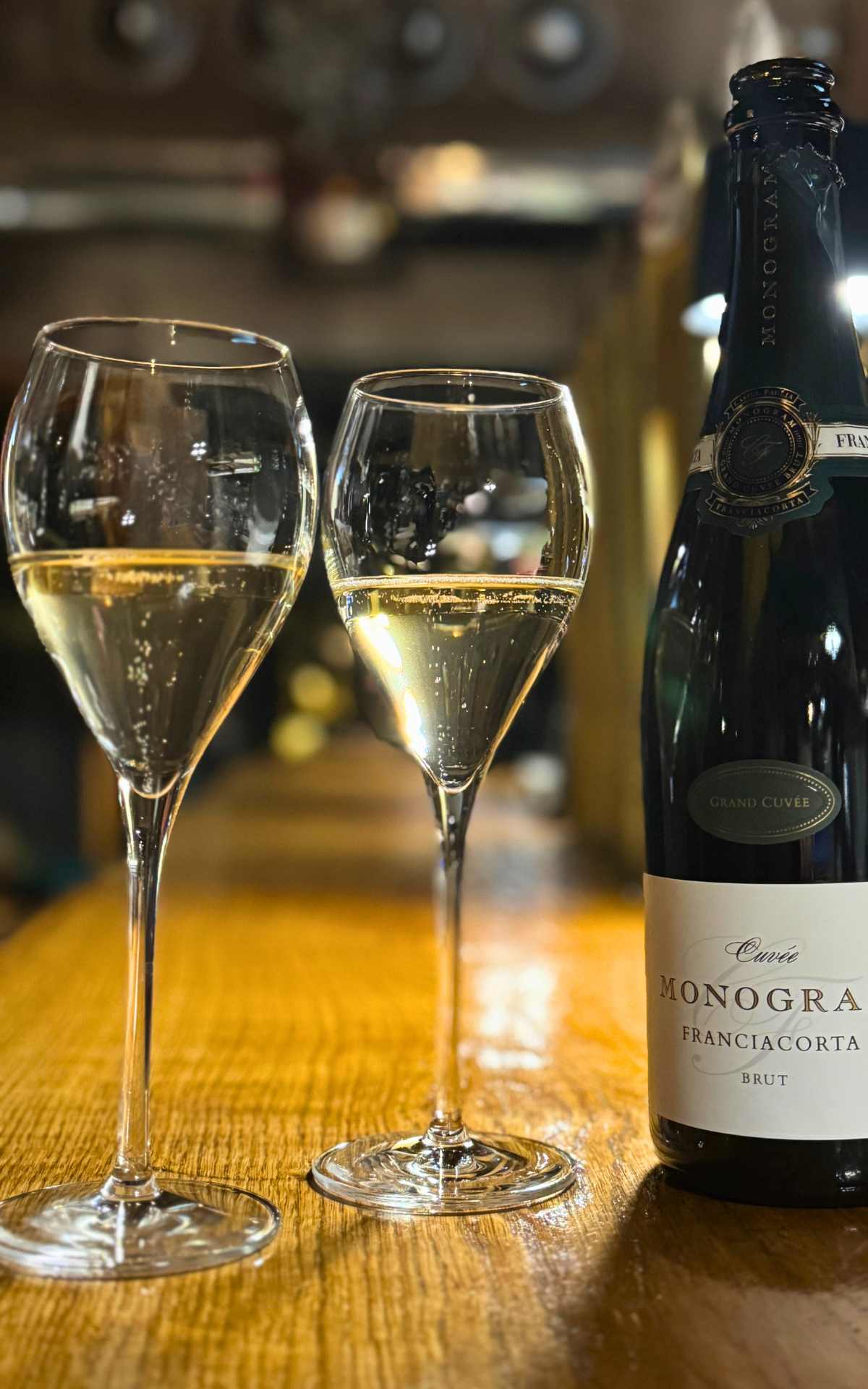 Bubble wine with bottle