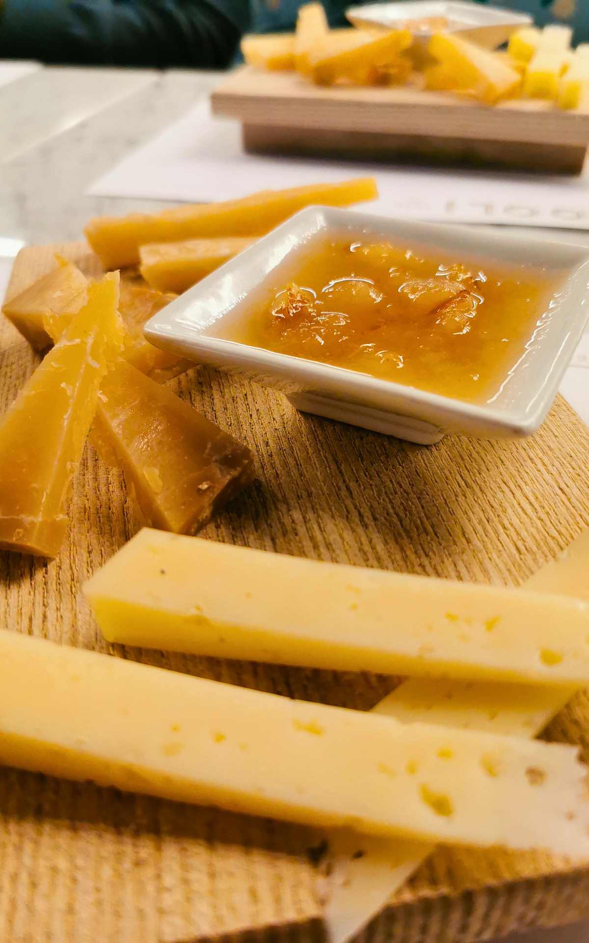 hard cheese with jam